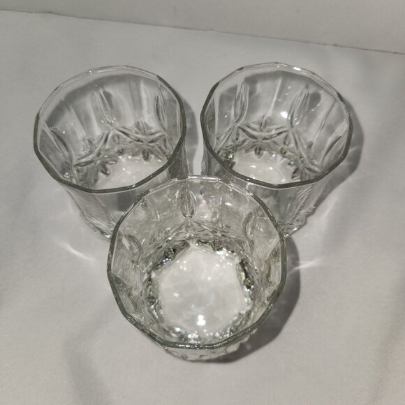 Set of 3 Cristal d'Arques Whiskey Rock Glasses with Intricate Starburst Design - Picture 3 of 6